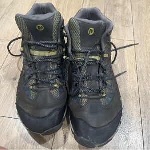 Merrell Men's Grey and Olive Green Hiking Boots